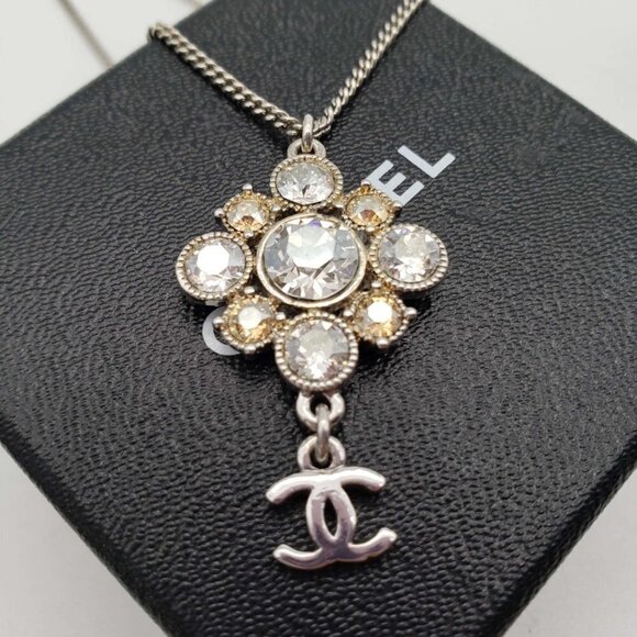 Authentic CHANEL CC with stone Necklace Silver Color - Picture 2 of 12